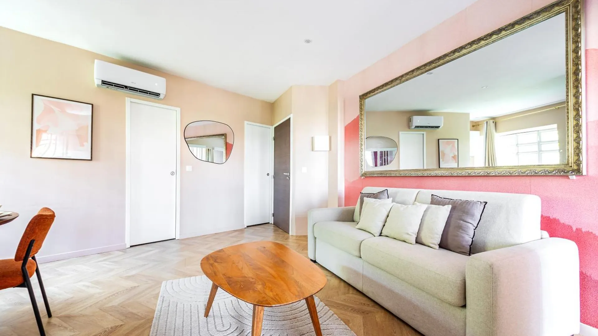 Studio Climatise Au Calme - Proche Batignolles Paris Lejlighed
