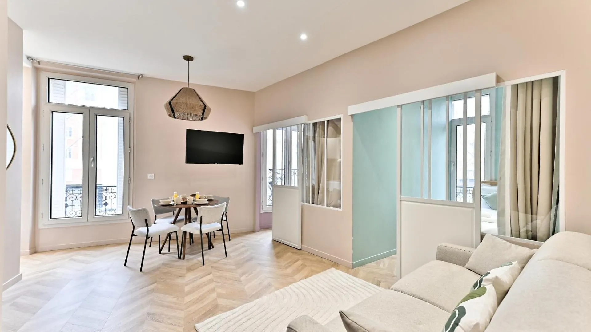 Studio Climatise Au Calme - Proche Batignolles Paris
