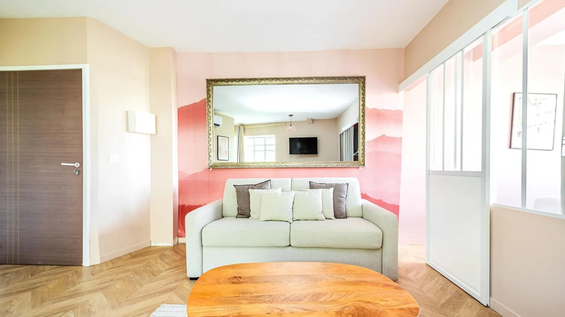 Apartment Studio Climatise Au Calme - Proche Batignolles Paris