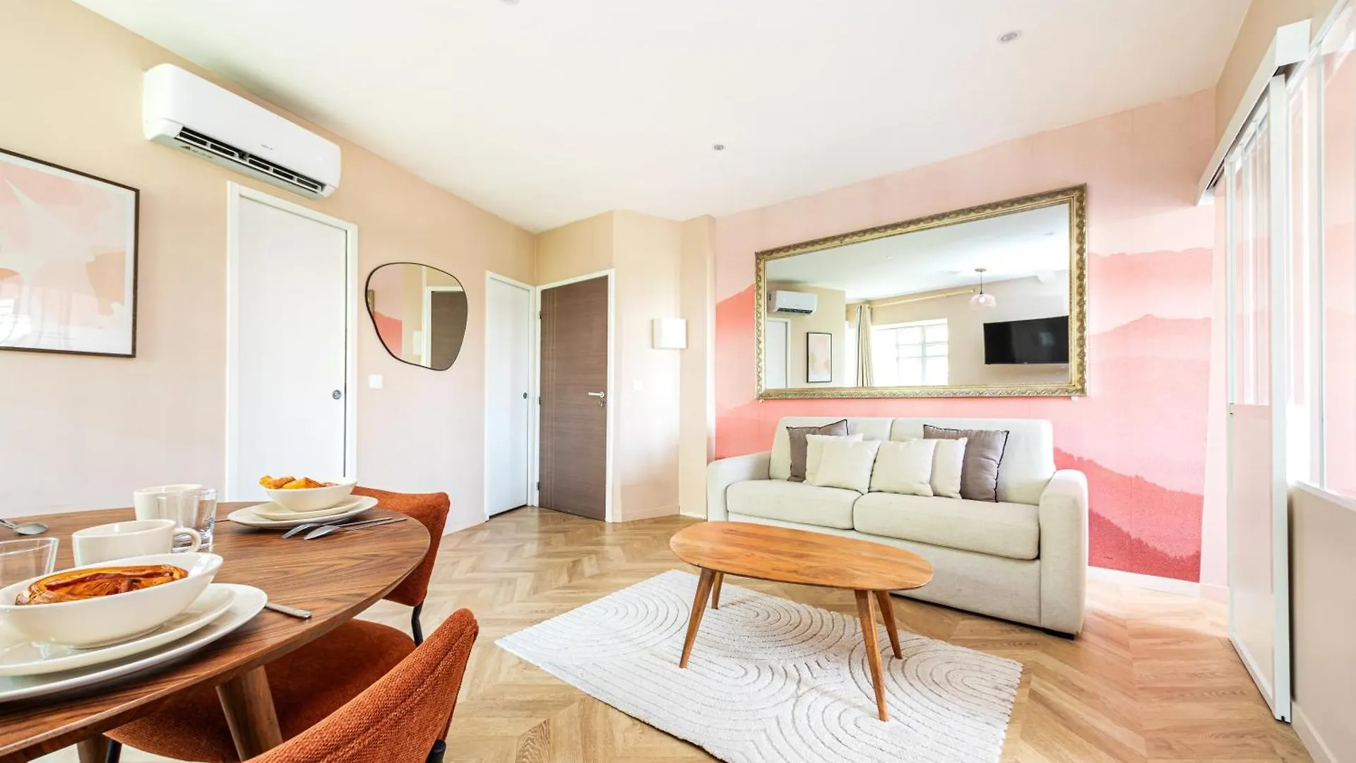 Studio Climatise Au Calme - Proche Batignolles Paris France