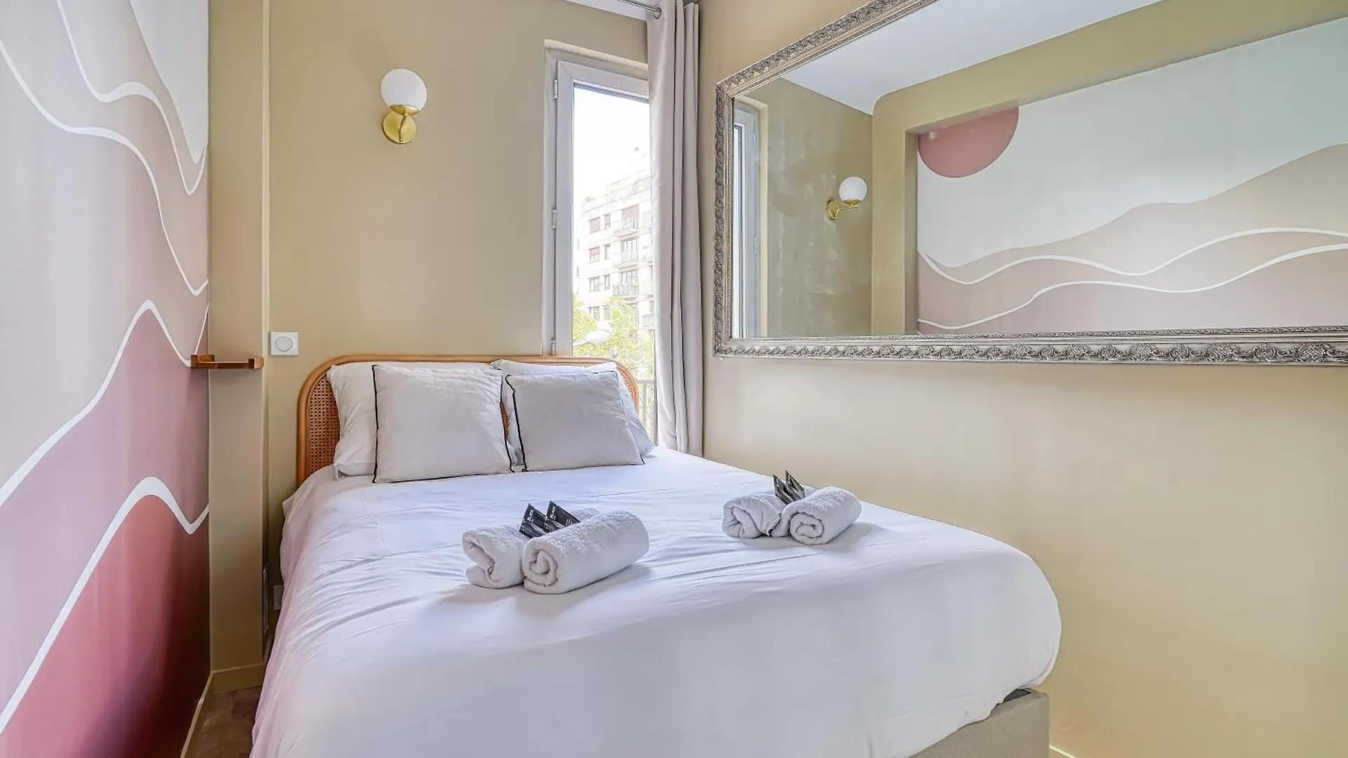Studio Climatise Au Calme - Proche Batignolles Paris Apartment