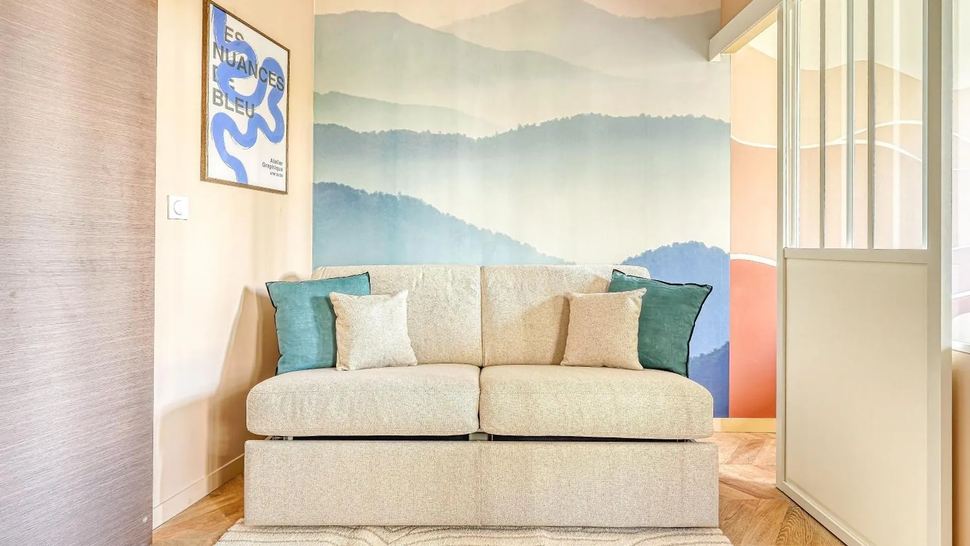 Studio Climatise Au Calme - Proche Batignolles Paris France