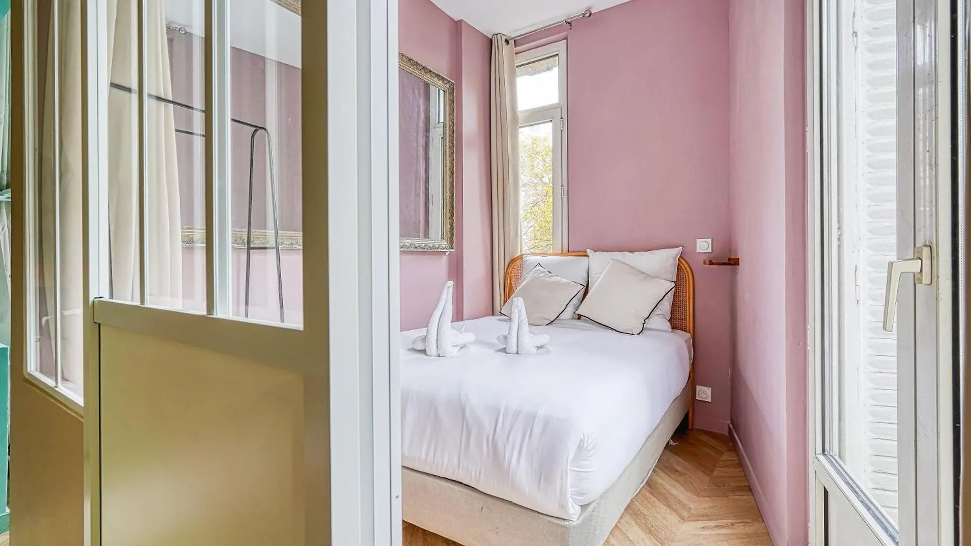 Studio Climatise Au Calme - Proche Batignolles Paris Apartment
