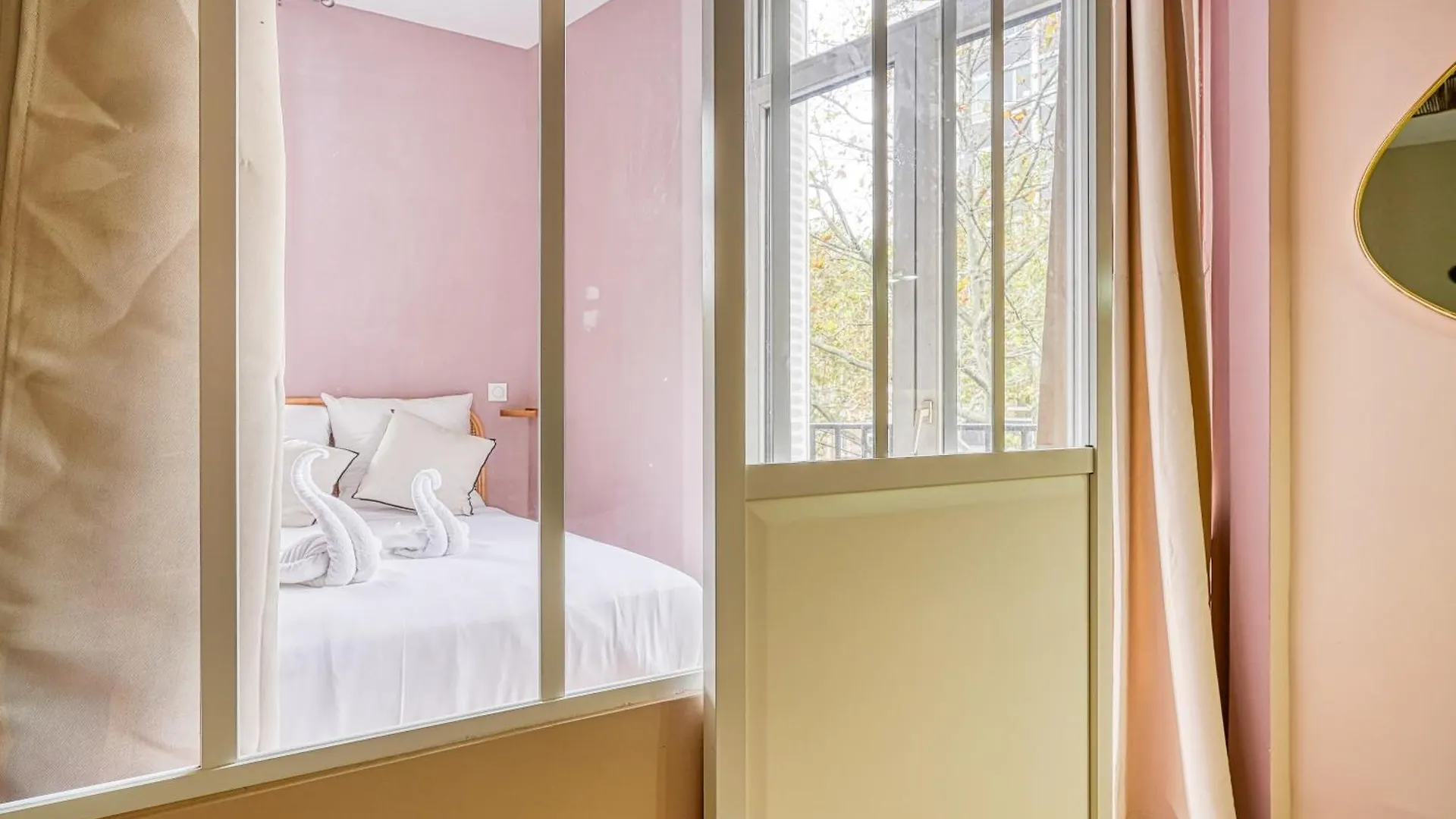Studio Climatise Au Calme - Proche Batignolles Paris