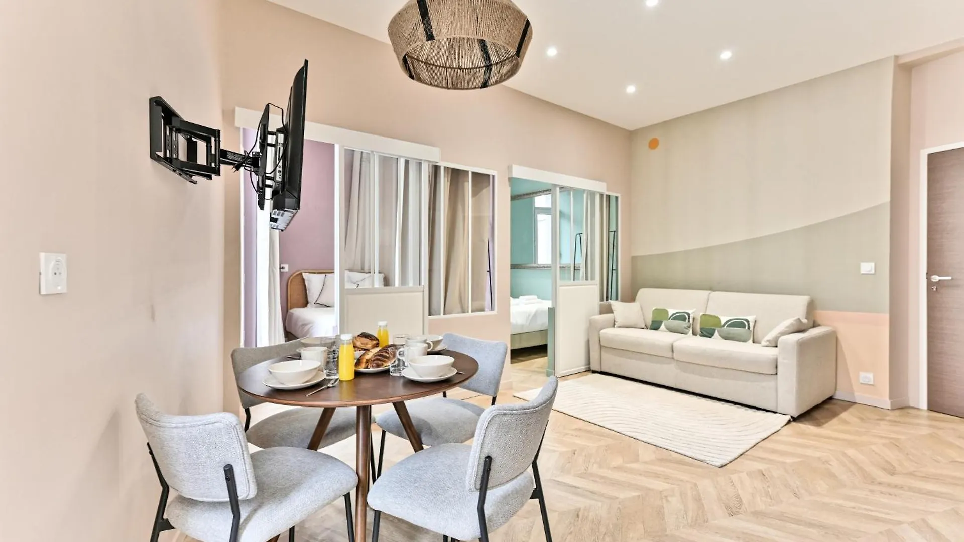 Studio Climatise Au Calme - Proche Batignolles Paris Apartment