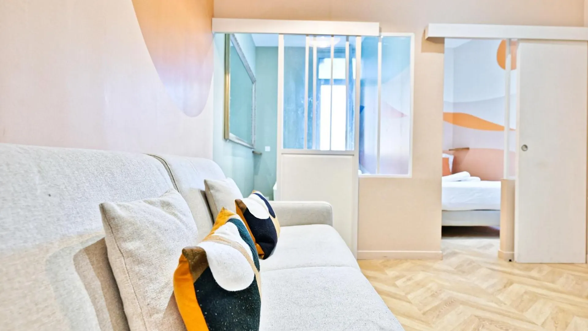 Studio Climatise Au Calme - Proche Batignolles Paris 0*,
